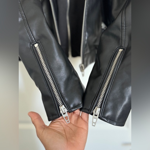 BLANKNYC Faux Leather Bomber Jacket with Removable Hood in Bankroller Size L - Picture 7 of 15